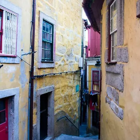 Historical Ribeira Duplex, Magellan House