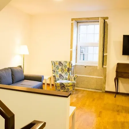 Historical Ribeira Duplex, Magellan House *